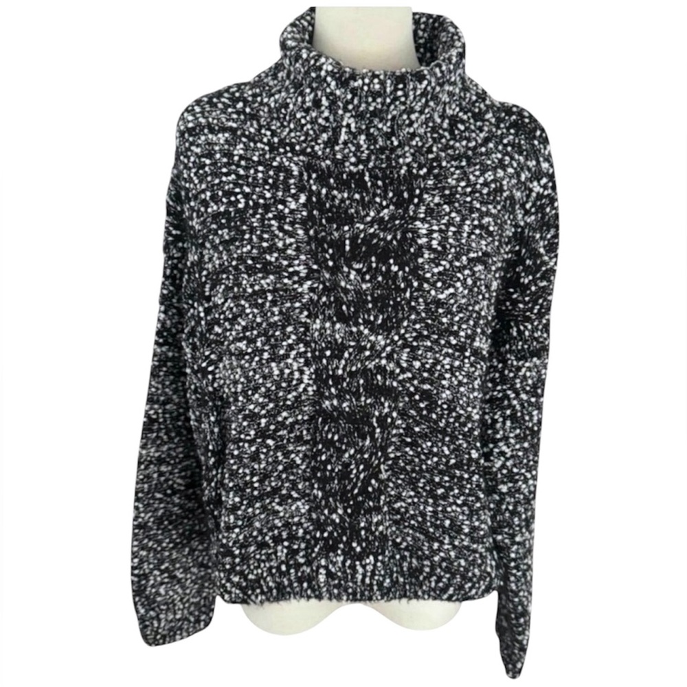 Neely Black White Turtleneck Sweater Cozy Thick Warm Chunky Popcorn Knit Small